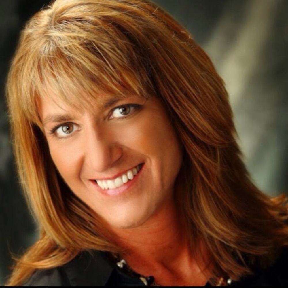 Meet your Ambassador Posher, Jennifer